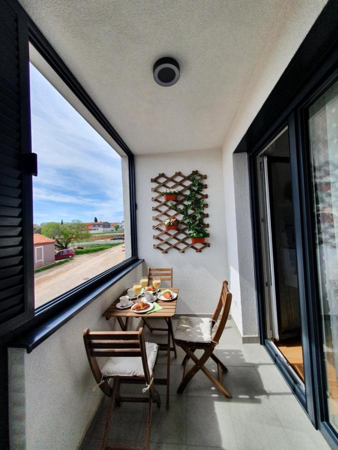Appartamento Apartament Mia Bella Pola Esterno foto